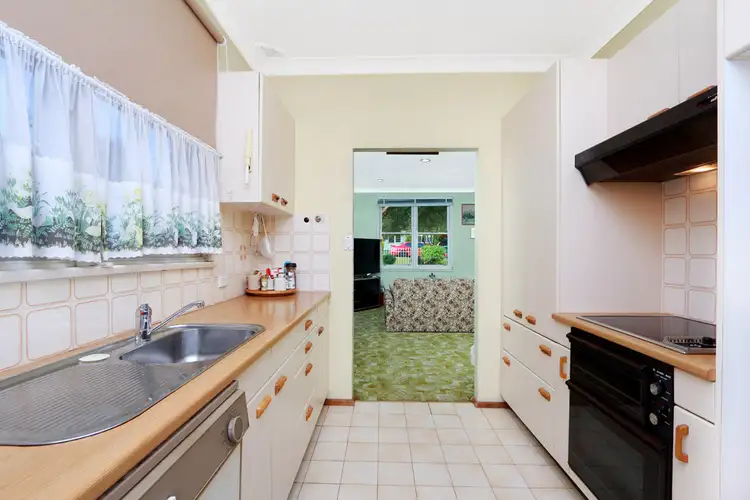 Fifth view of Homely villa listing, 1/21 Amy Road, Peakhurst NSW 2210