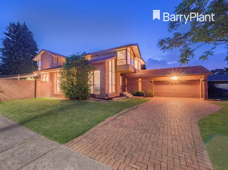 12 Buckingham Drive, Rowville VIC 3178