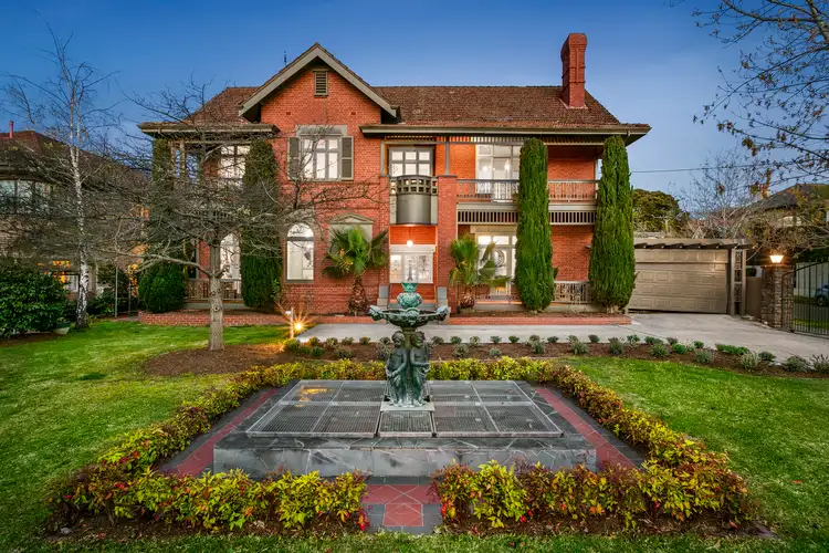 390 Glenferrie Road, Malvern VIC 3144