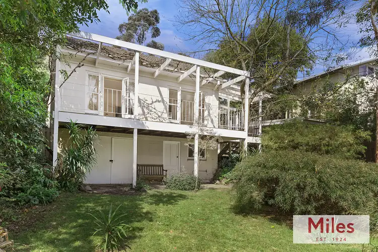 35 Glenard Drive, Eaglemont VIC 3084