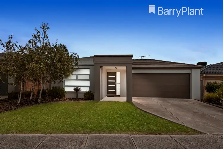 6 Dobson Grove, Truganina VIC 3029