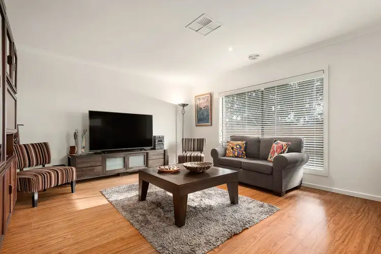 Fifth view of Homely house listing, 3 Ewan Ross Court, Doreen VIC 3754