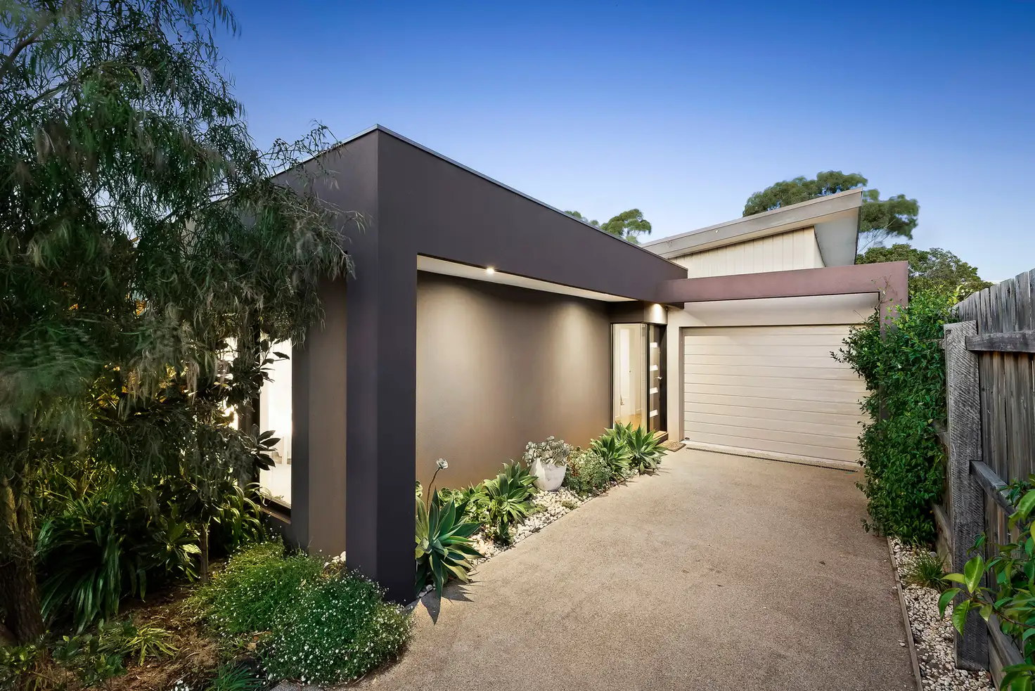 Main view of Homely townhouse listing, 2/23 Rainier Avenue, Dromana VIC 3936