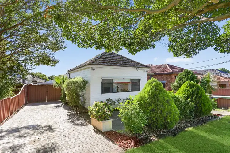 22 Mountview Avenue, Beverly Hills NSW 2209