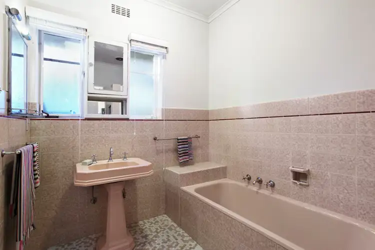 Sixth view of Homely house listing, 3 Tynefield Court, Brighton VIC 3186