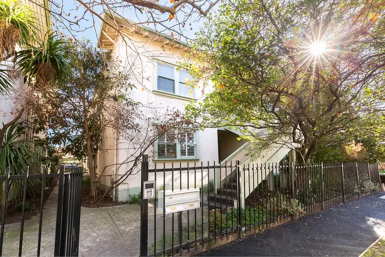 5/8 10 Beach Avenue, Elwood VIC 3184