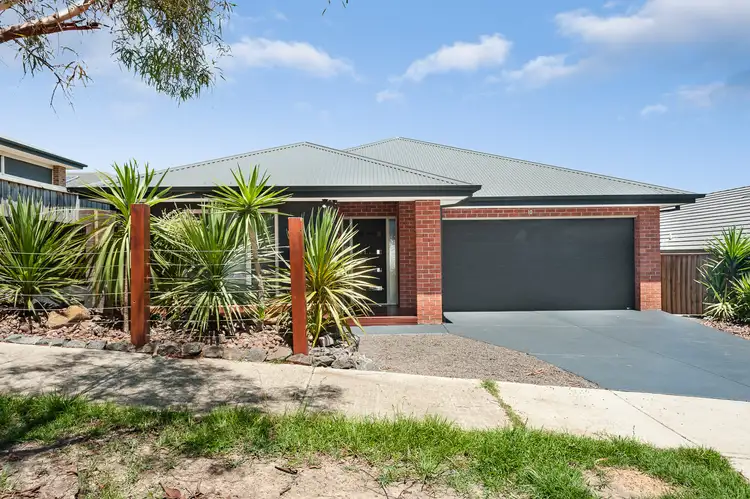 10 Besra Drive, Doreen VIC 3754