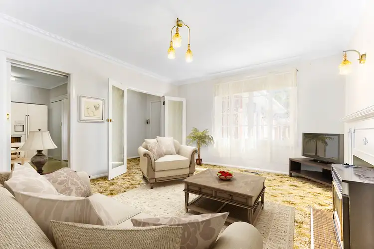 4/10 Lorne Parade, Mont Albert VIC 3127