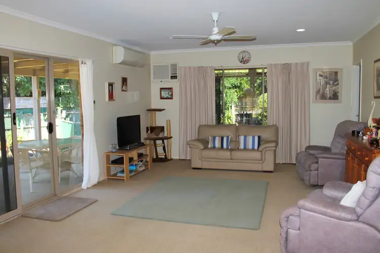 Seventh view of Homely house listing, 20 Leonie Court, Narre Warren VIC 3805