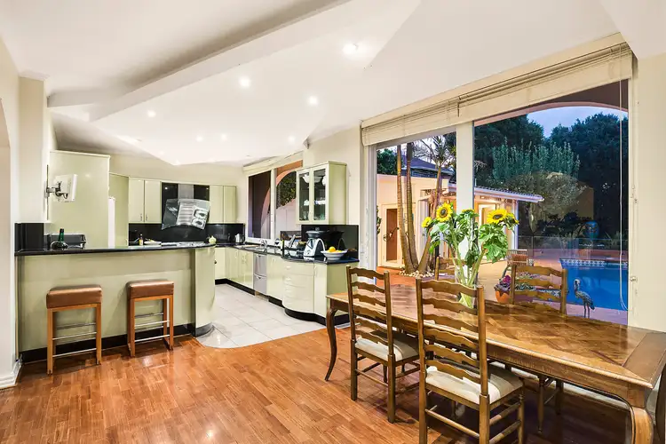 Fifth view of Homely house listing, 2 Grong Grong Court, Toorak VIC 3142