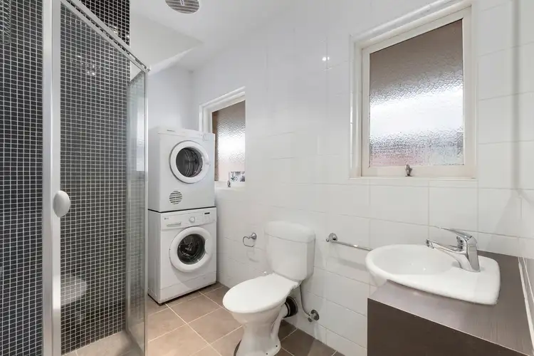 Fifth view of Homely apartment listing, 11/11 Bluff Avenue, Elwood VIC 3184