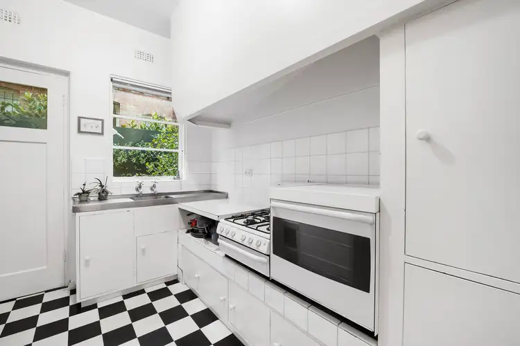 Third view of Homely apartment listing, 2/98 Vale Street, East Melbourne VIC 3002