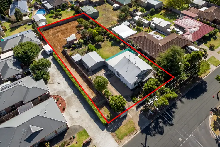 137 Dawson Street, Sale VIC 3850