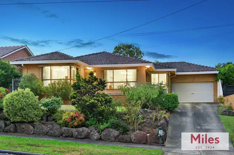 77 Buckingham Drive, Heidelberg VIC 3084