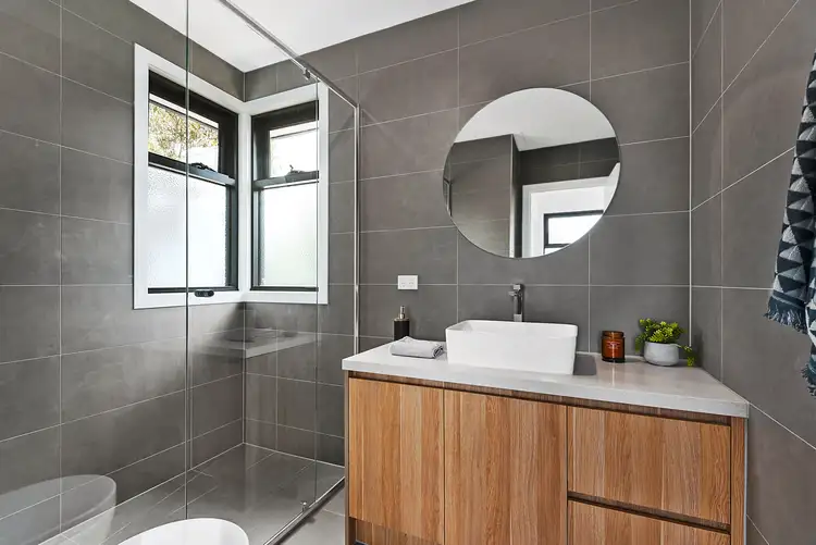 Sixth view of Homely townhouse listing, 2/9 Marks Avenue, Heidelberg Heights VIC 3081