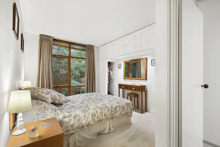 Fifth view of Homely house listing, 5 Finlayson Street, Rosanna VIC 3084
