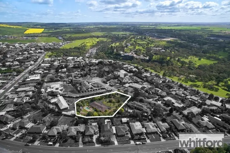 Second view of Homely house listing, 2 Willowfield Court, Highton VIC 3216