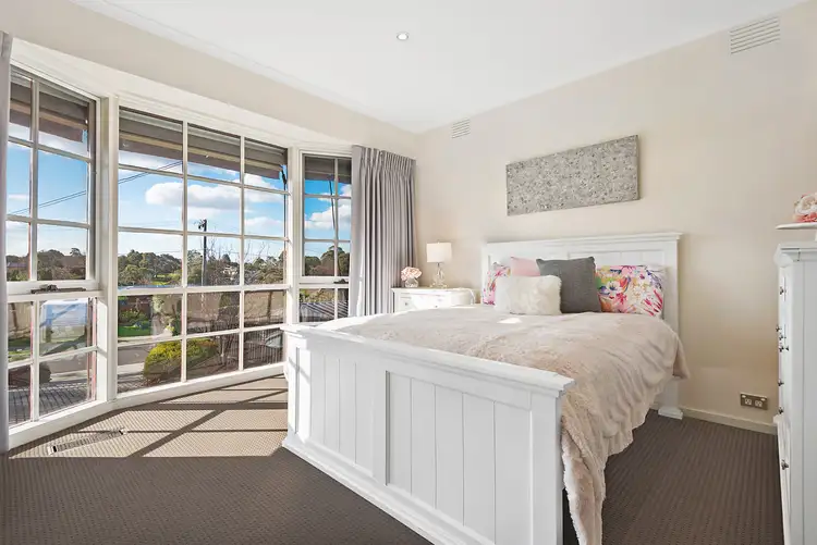 Sixth view of Homely house listing, 19 Sherlowe Crescent, Viewbank VIC 3084