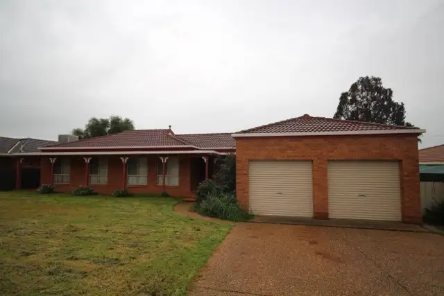 29 Doman Street, Estella NSW 2650