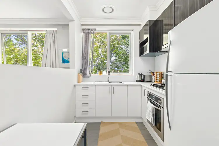 Third view of Homely apartment listing, 5/25 Kingsley Street, Elwood VIC 3184