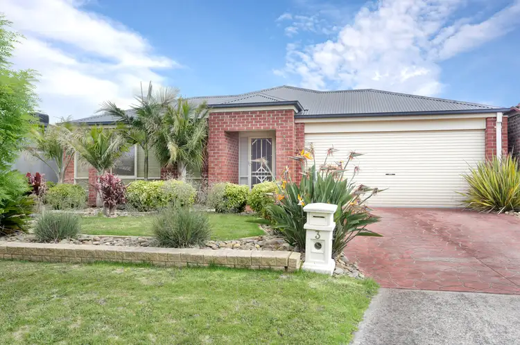 Second view of Homely house listing, 3 Parish Court, Narre Warren South VIC 3805