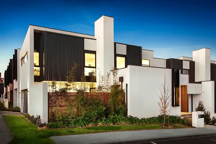 Main view of Homely townhouse listing, 21 Ellsworth Crescent, Camberwell VIC 3124