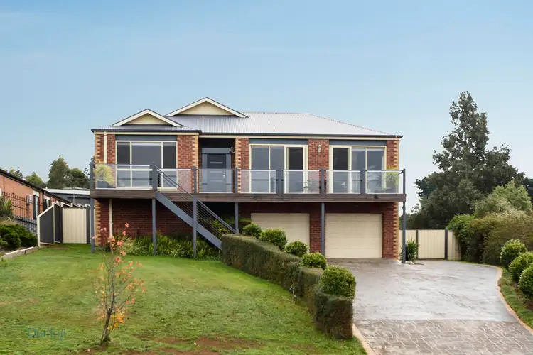 12 Clover Court, Romsey VIC 3434