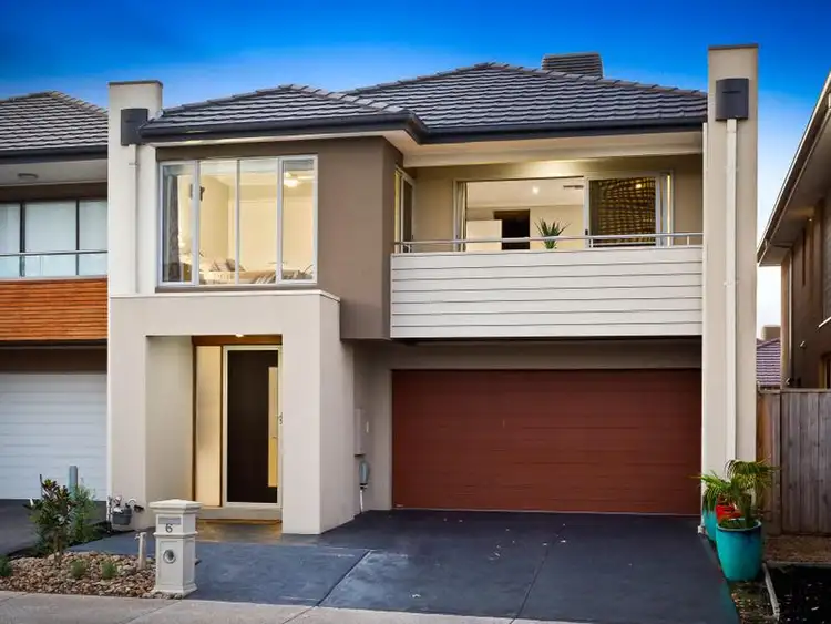 6 Hazelton Drive, Doreen VIC 3754