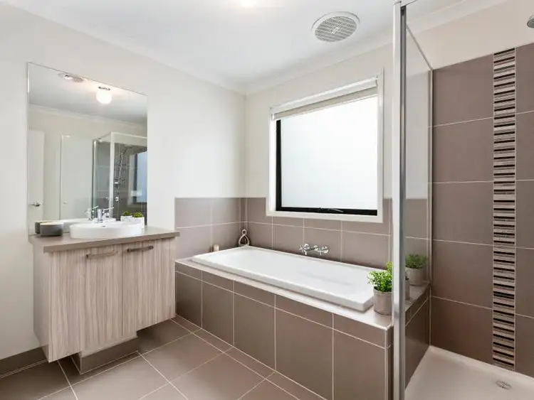Fifth view of Homely house listing, 34 Aylesbury Boulevard, Doreen VIC 3754