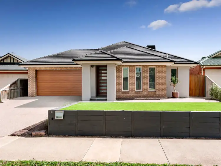 62 Flaxen Hills Road, Doreen VIC 3754