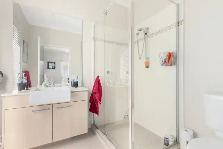Seventh view of Homely house listing, 6 Kilburn Place, Pakenham VIC 3810