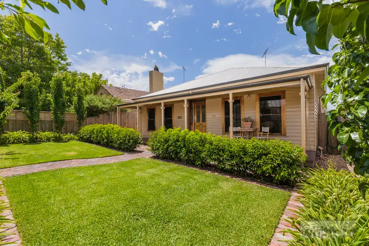 392 Shannon Avenue, Newtown VIC 3220