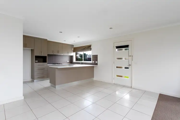 Third view of Homely house listing, 3 Speechley Court, Sale VIC 3850