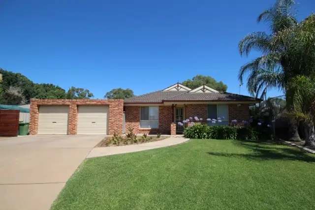 Main view of Homely house listing, 98 Veale Street, Ashmont NSW 2650