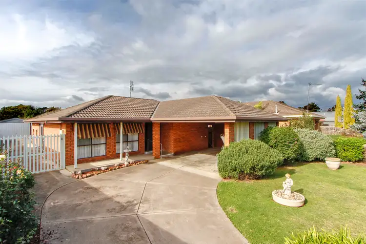 6 Ellen Way, Sale VIC 3850