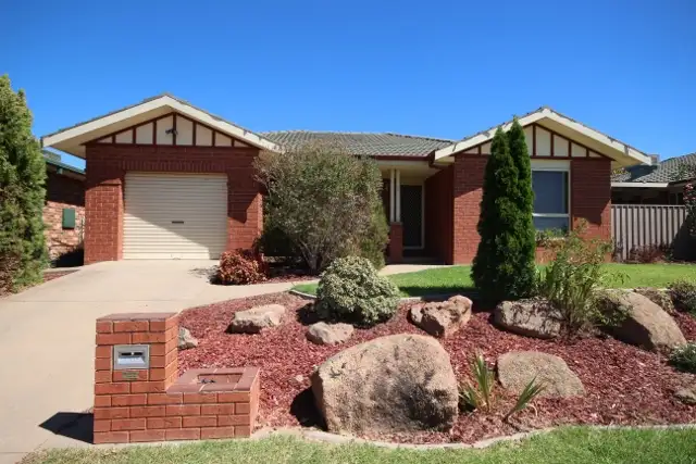 1/13 Otama Street, Glenfield Park NSW 2650