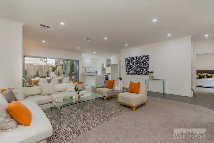 2/32 Russell Street, Newtown VIC 3220
