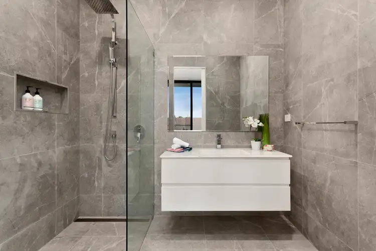 Sixth view of Homely apartment listing, 2/730 Burke Road, Camberwell VIC 3124