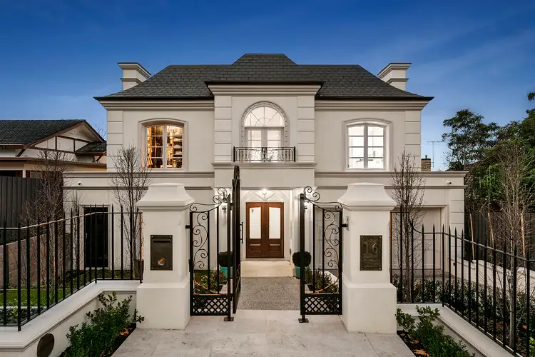 16 Maitland Avenue, Kew VIC 3101