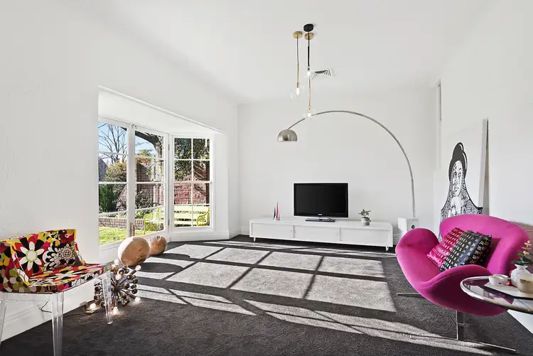 Fifth view of Homely house listing, 3 Hampton Court, Ivanhoe VIC 3079