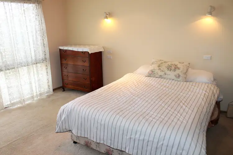 Seventh view of Homely house listing, 4 Bunerong Court, Narre Warren South VIC 3805