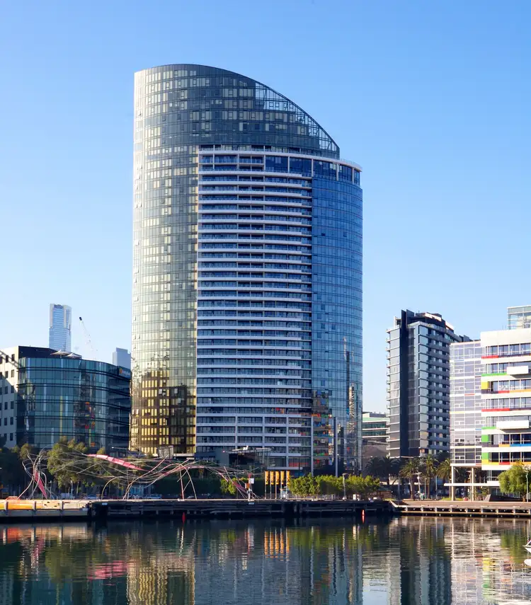 2605/100 Harbour Esplanade, Docklands VIC 3008