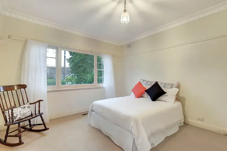 Fifth view of Homely house listing, 4 Leon Avenue, Rosanna VIC 3084