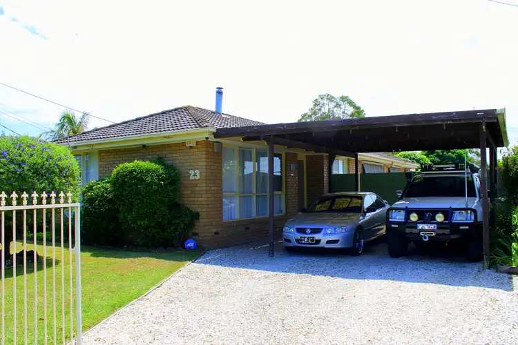 23 Fenfield  Street, Cranbourne VIC 3977