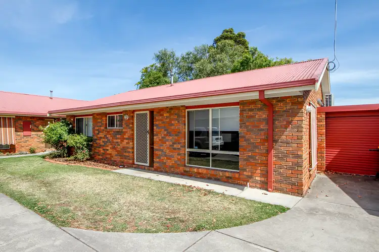 2/90 Lansdowne Street, Sale VIC 3850