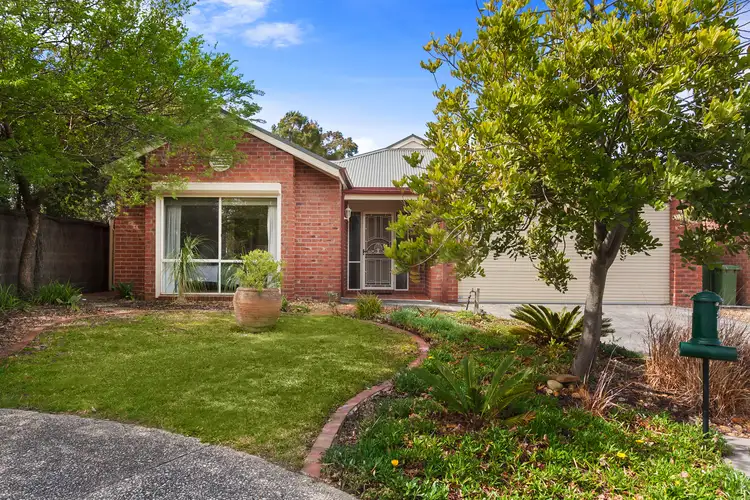 18 Macalister Place, Pakenham VIC 3810