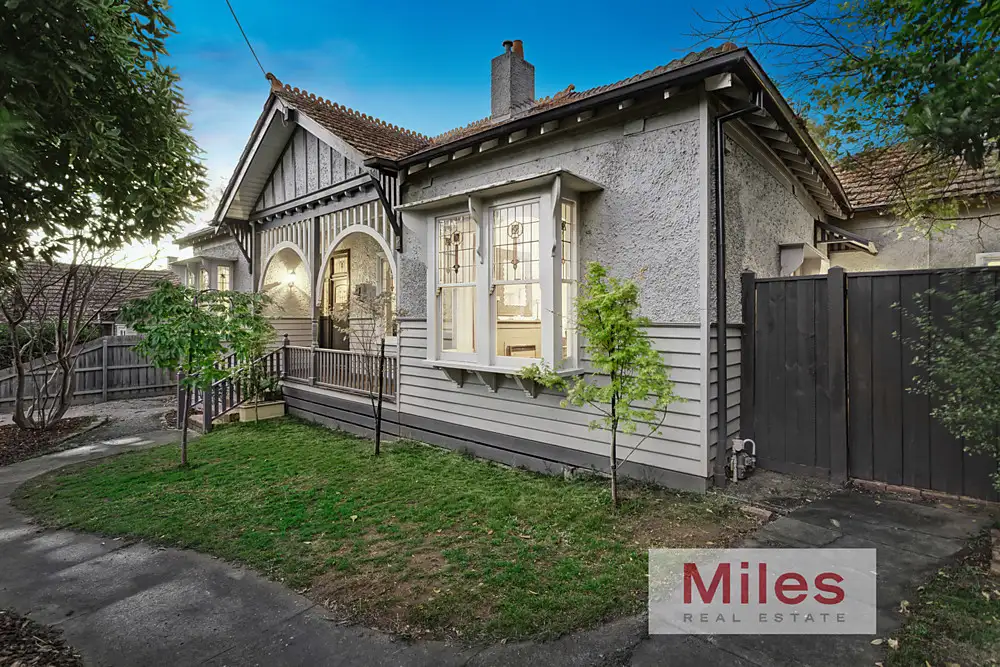 Main view of Homely house listing, 8 Ailsa Grove, Ivanhoe VIC 3079