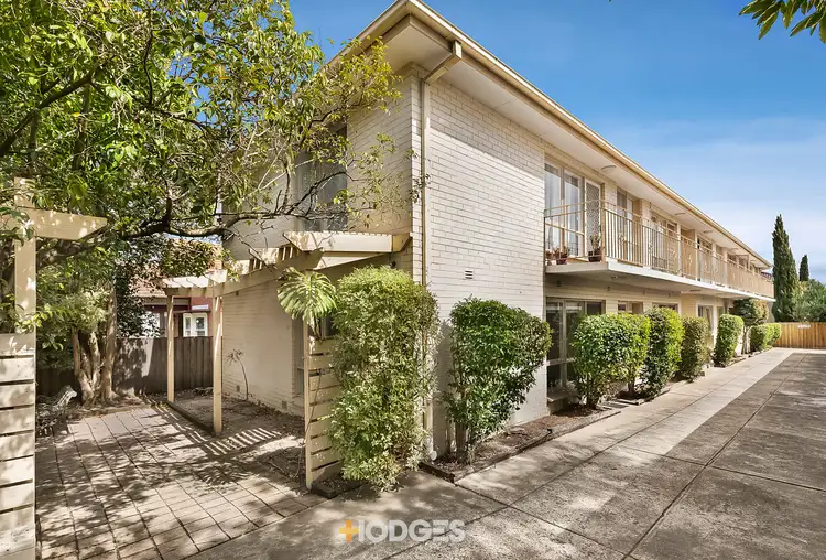 1/9 Mimosa Road, Carnegie VIC 3163