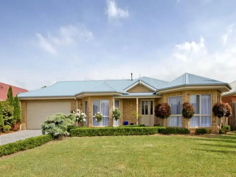 Main view of Homely house listing, 10 Kingfisher Place, Sale VIC 3850