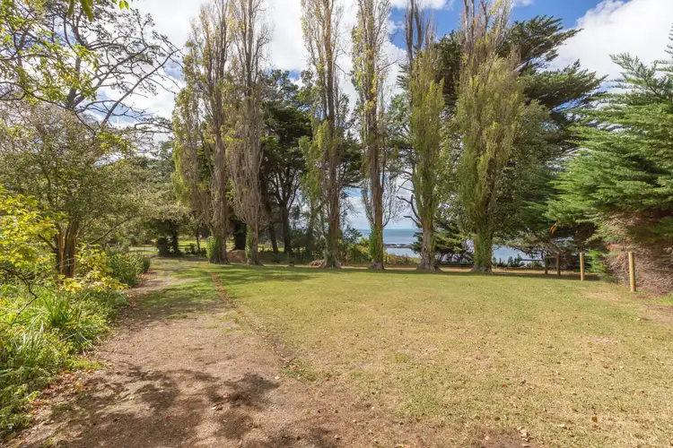 18 Beach Road, Shoreham VIC 3916